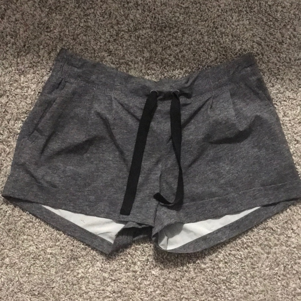 Lululemon Spring Break Away Short